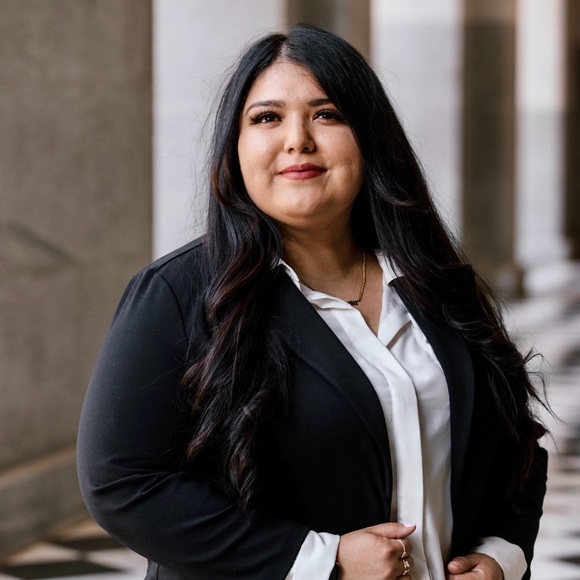 Meet your Posher, Rosio - Picture 1 of 1